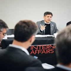 Kicillof planteó en Nueva York su modelo alternativo a Milei y buscó hablarle a Wall Street