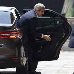 Caputo ahora analiza un canje porque todavía no tiene los dólares para pagar la deuda