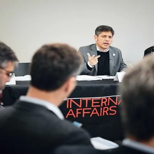 Kicillof planteó en Nueva York su modelo alternativo a Milei y buscó hablarle a Wall Street
