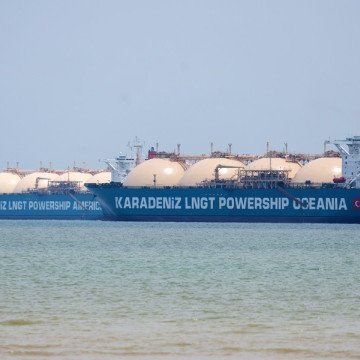 IRAN ABRIO COMPLETAMENTE EL TRANSITO POR EL ESTRECHO DE ORMUZ