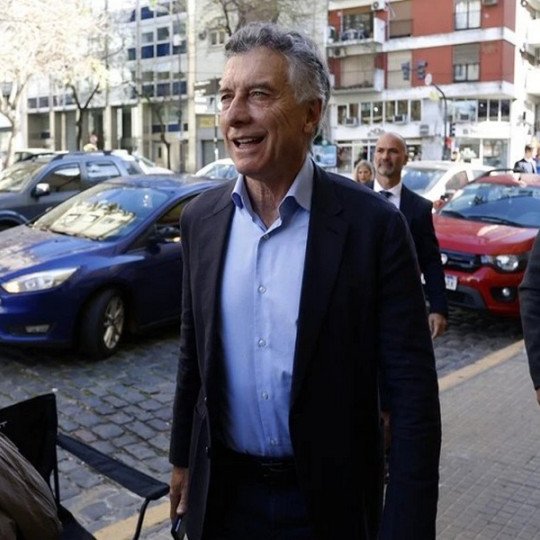 Macri le pidió a los diputados del PRO que voten la remoción de Adorni