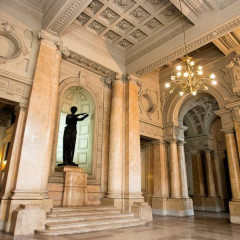 El Gobierno Nacional se blinda y sacude el tablero / Fuerte aumento a la Justicia y purga en organismos clave