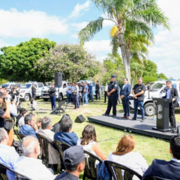 Kicillof entregó nuevos patrulleros para fortalecer la seguridad