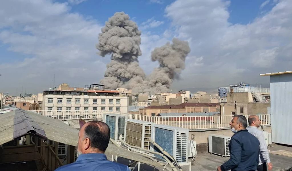 Medio Oriente / Crónica del fuego sobre Teherán y la "Furia Épica" de la coalición 