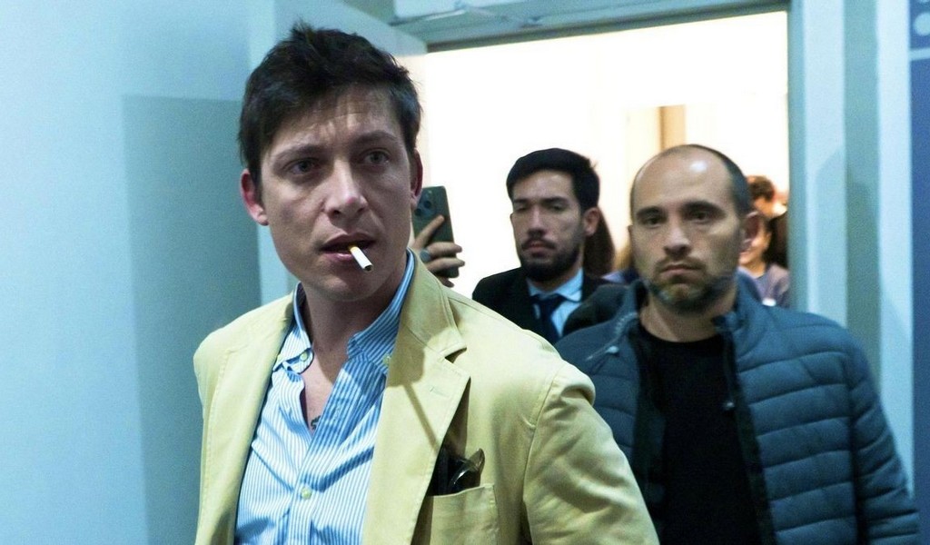 Atribuyen a Santiago Caputo la operación de la ley de Inocencia Fiscal