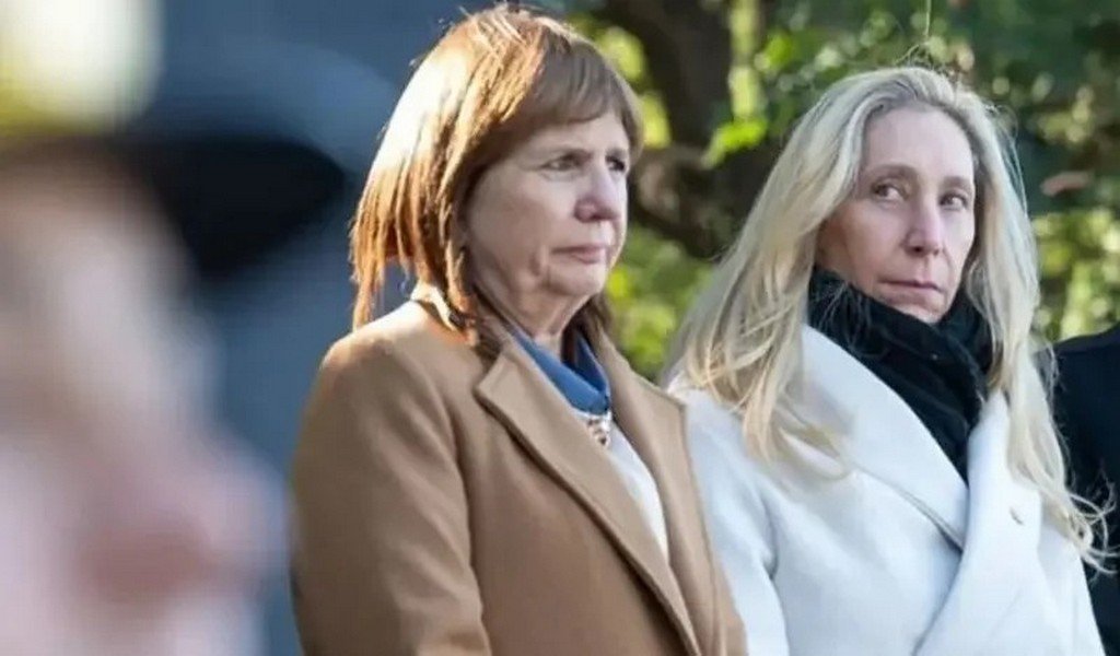 KARINA MILEI EXPLOTO CONTRA PATRICIA BULLRICH