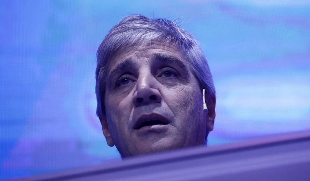 Caputo en aprietos / se desplomaron las ventas en los supermercados 