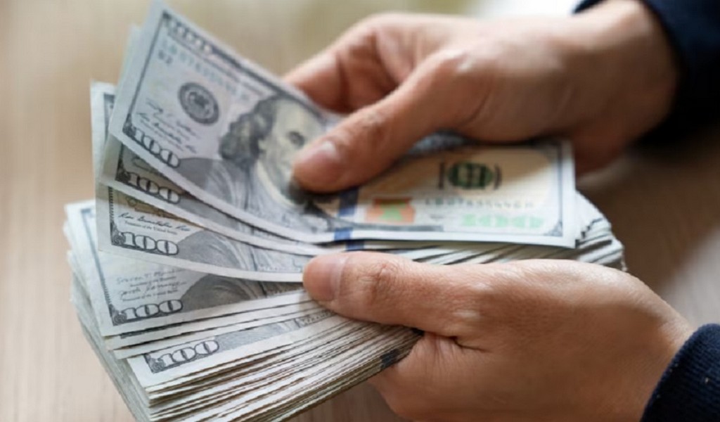 El dólar oficial subió y llegó al precio más alto